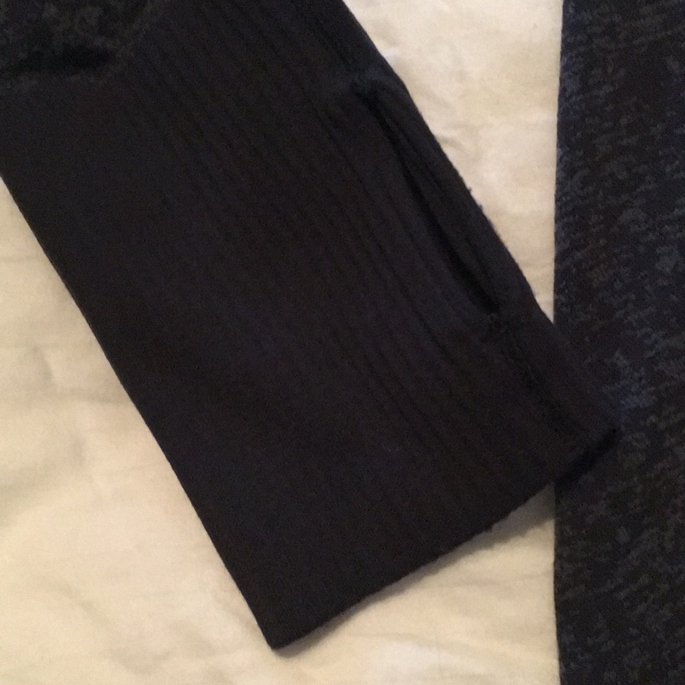 Lululemon Fitted Pull-Over- Winter - image 4